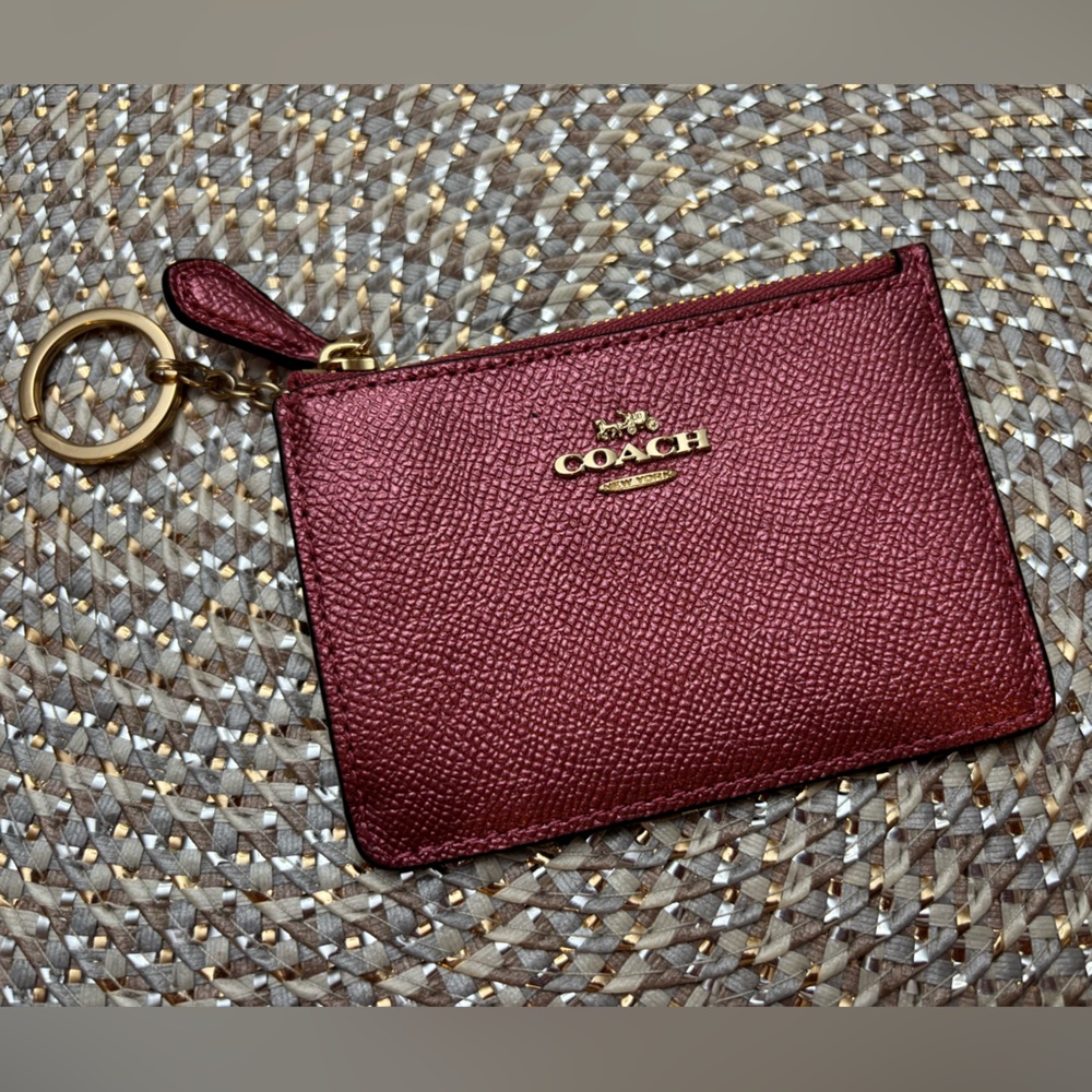 Coach Metallic Pink Leather Zip Card Case with Gold Keyring